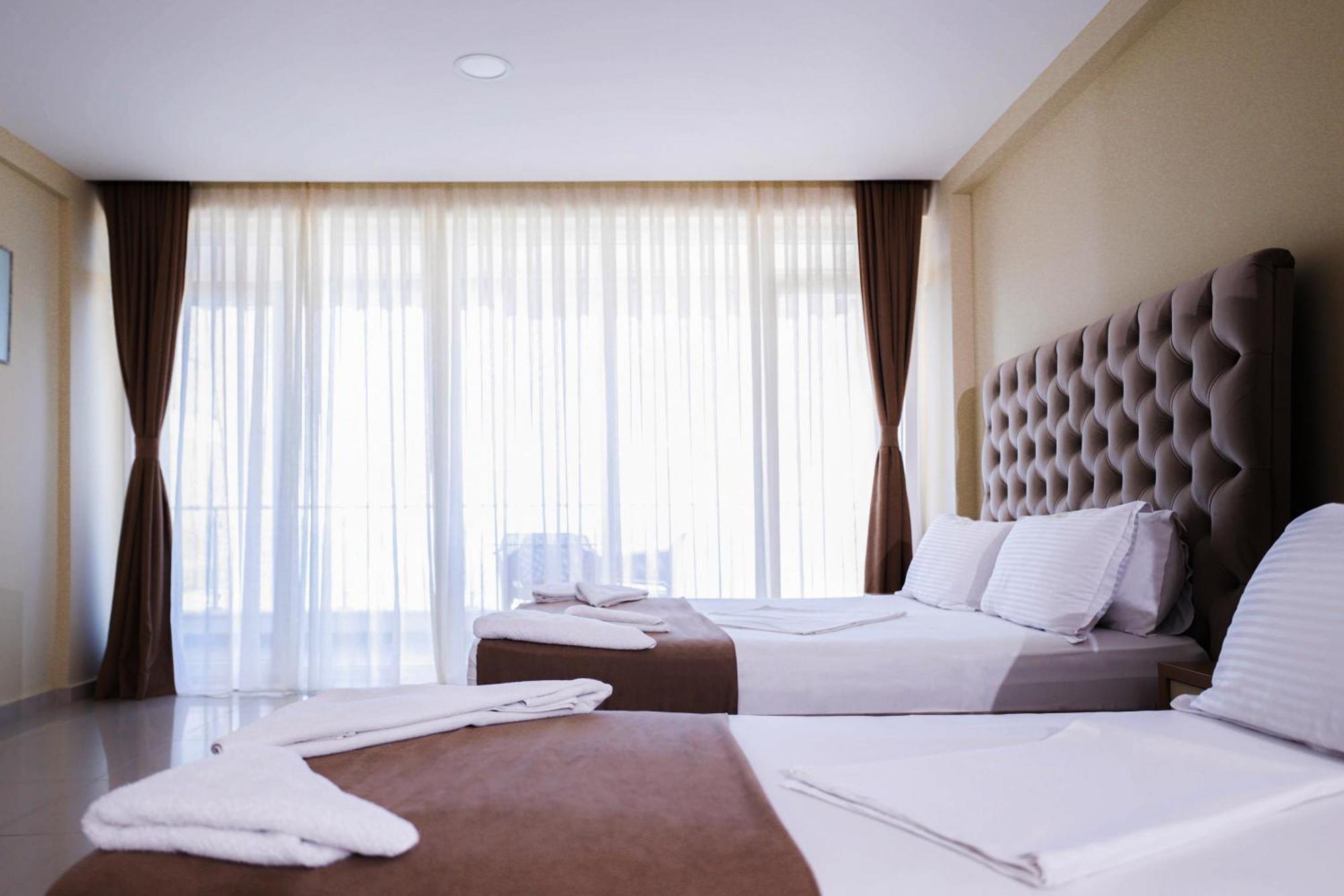 Hotell Frojd - Front Shëngjin