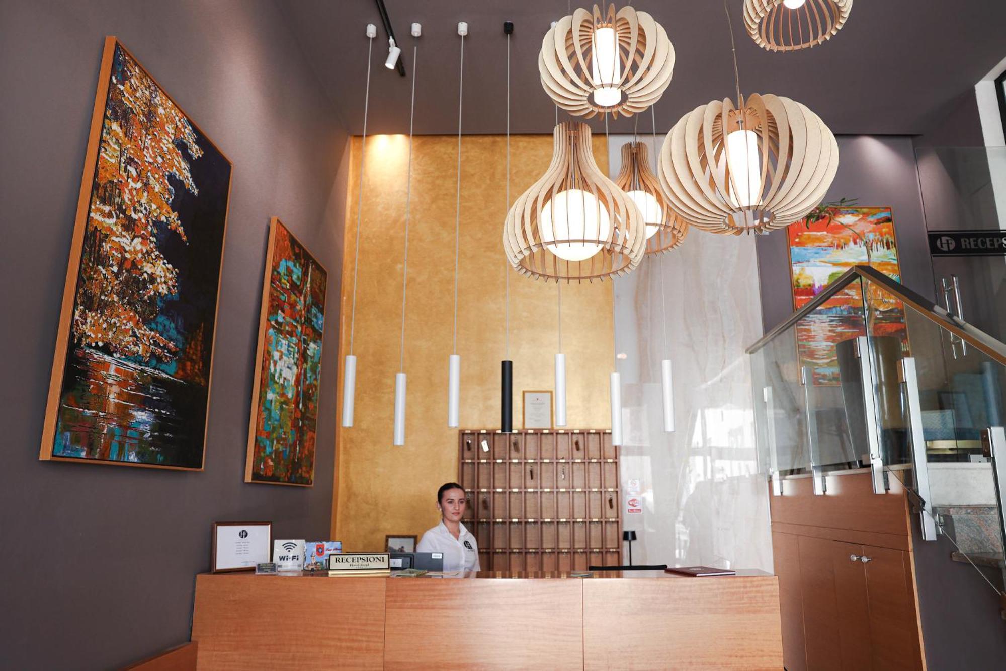 Frojd - Front Hotell 4*