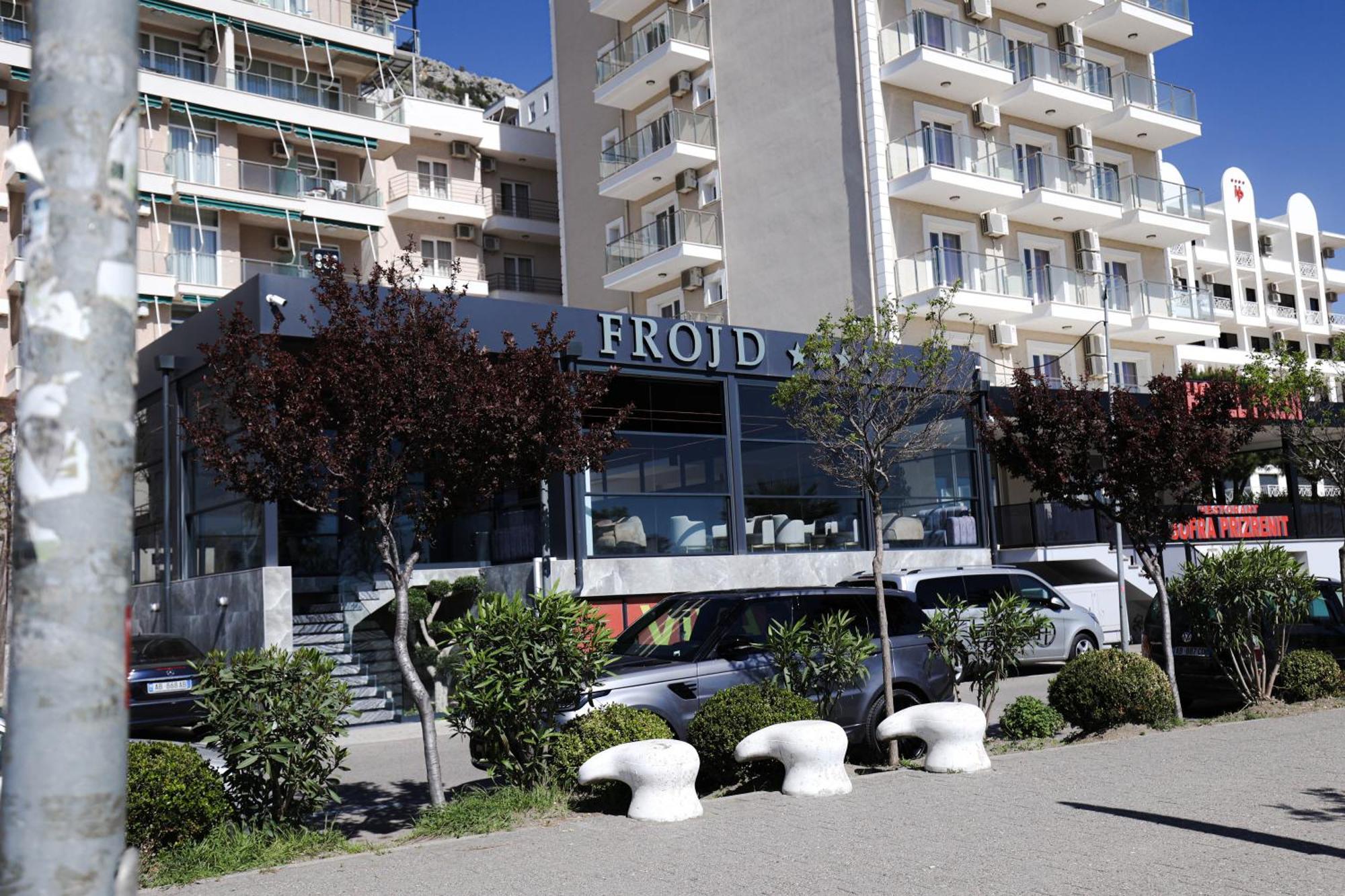 Hotell Frojd - Front